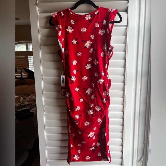 Old Navy Floral Print Maternity Dress - Picture 2 of 8